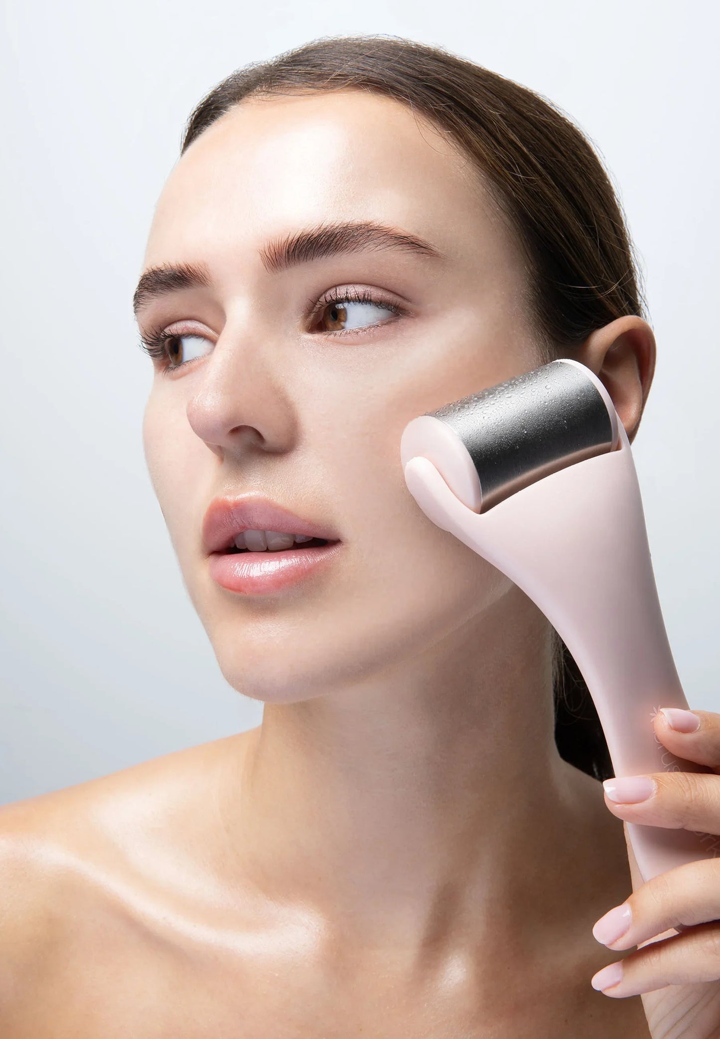Roulette de glace pour visage - Soin apaisant et anti-poches